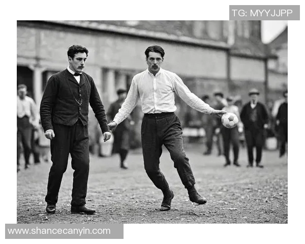 青背足球的魅力与发展探索：从草根到职业的成长之路